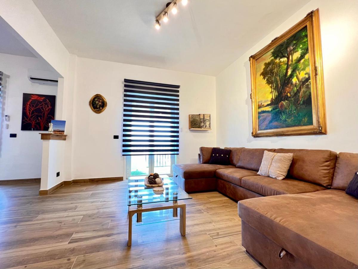 Carrubba'S Luxury Home San Giovanni La Punta Exterior foto